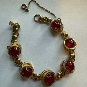Vintage Gold Tone Red Faceted Crystal Link Bracelet